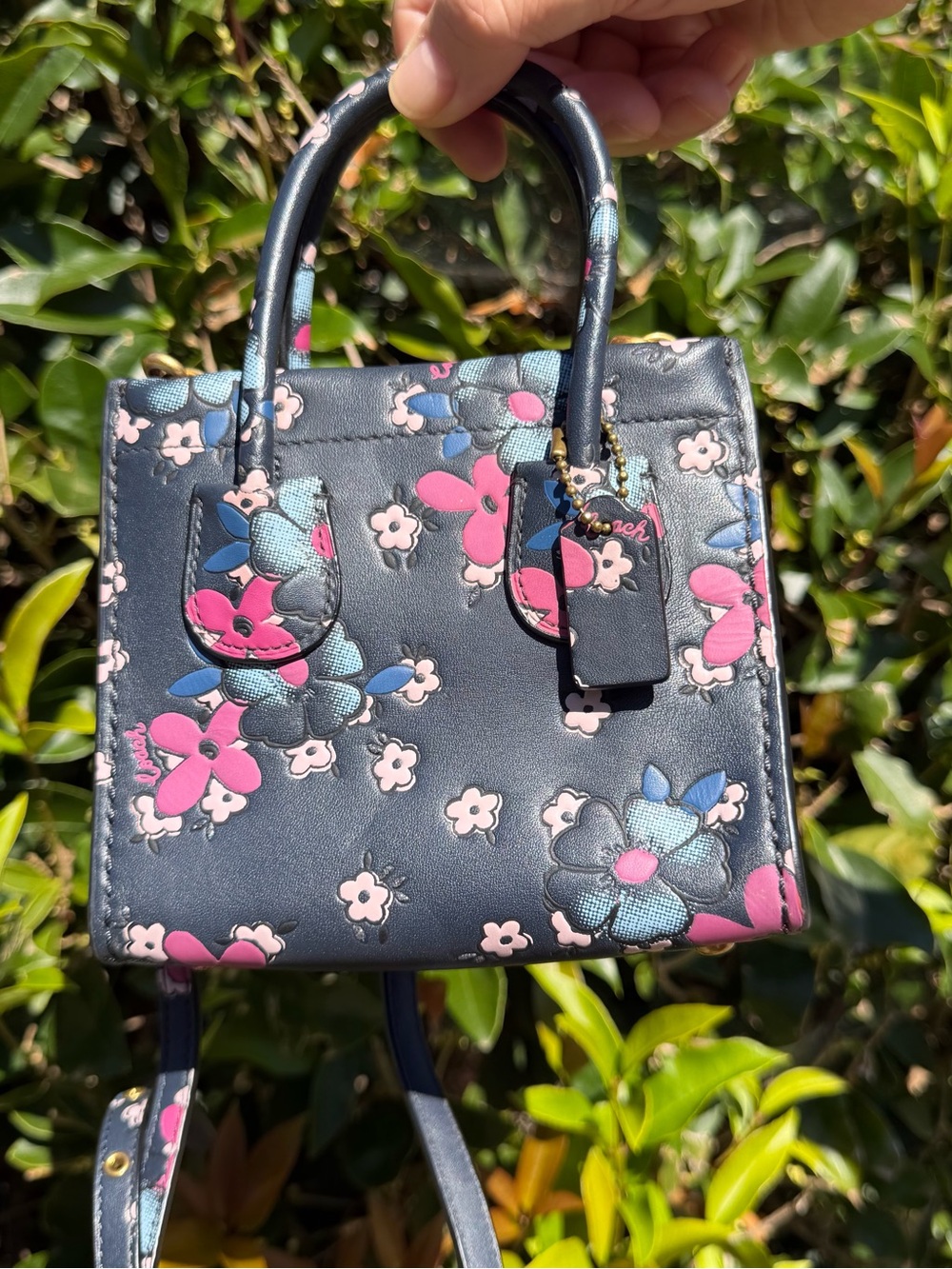 COACH Cashin Carry Tote 14 With Blocked Floral Print 747